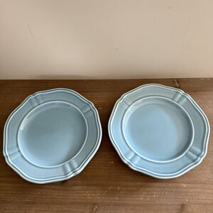 Threshold Wellsbridge Stoneware Aqua Blue 8-1/4" Scalloped SALAD Plates Set of 2